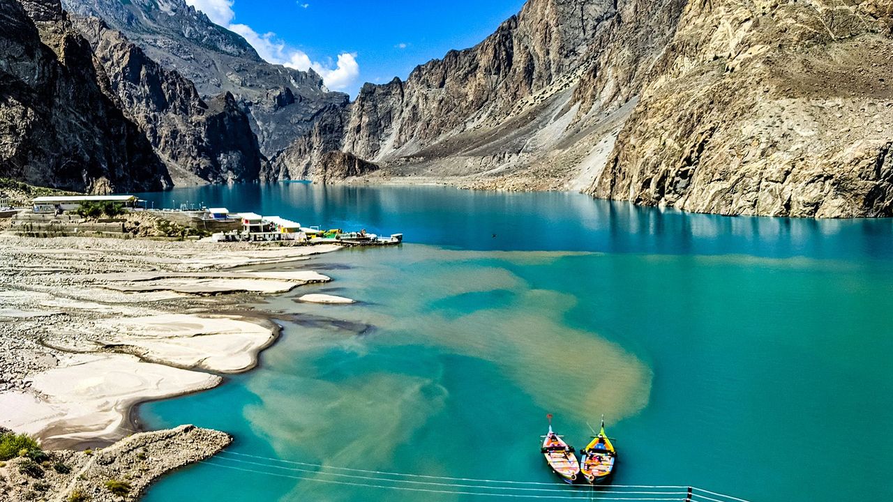 Scenic Tourist Trip from Islamabad to Hunza Valley