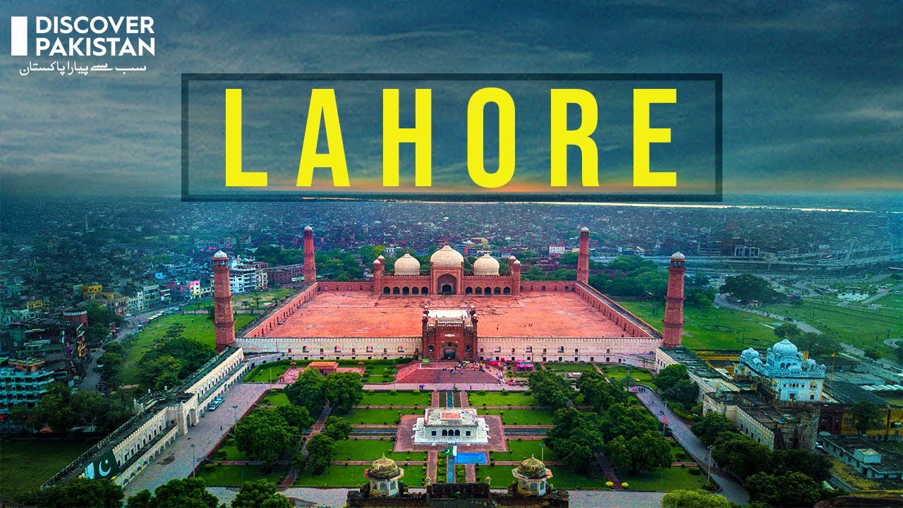Luxury Bus Route from Karachi to Lahore